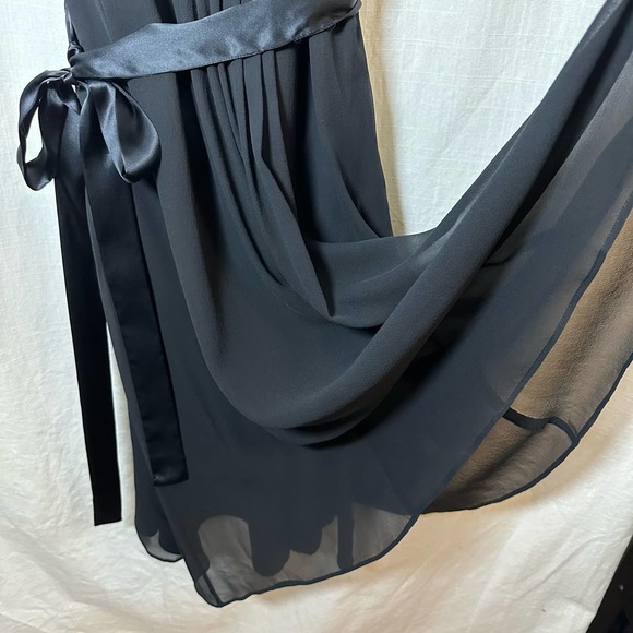 Liz Claiborne black silk sleeveless dress midi pintucking & satin tie size 2 NWT - Picture 6 of 9